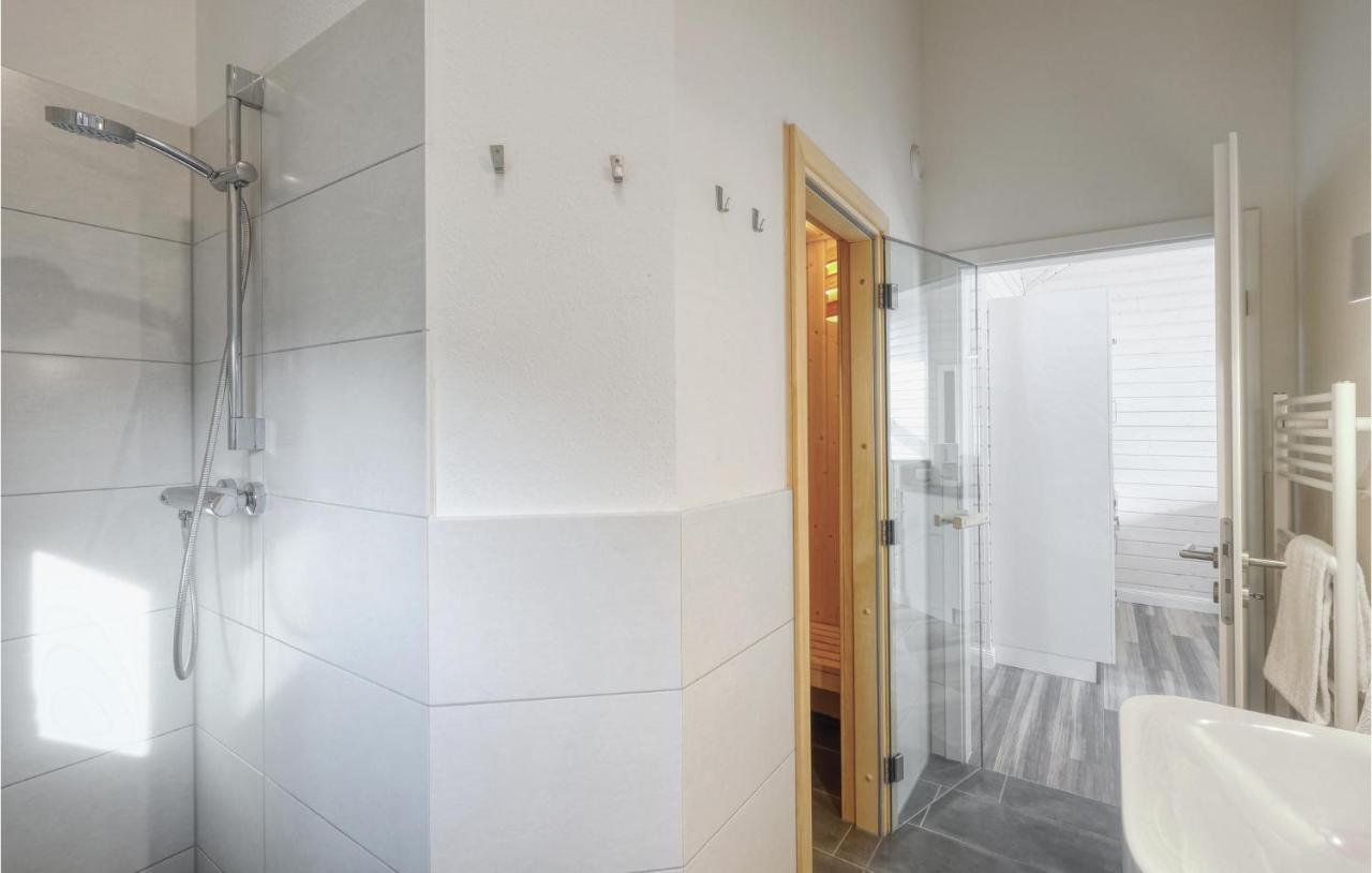 Stunning Home In Krems Ii-Warderbrueck With Wifi Gols Exterior photo